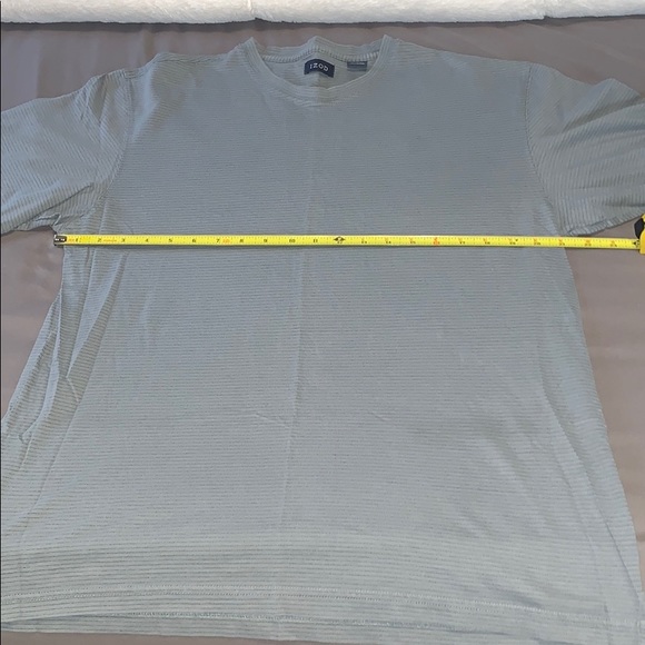 Izod Shirt. EUC. - Picture 5 of 8